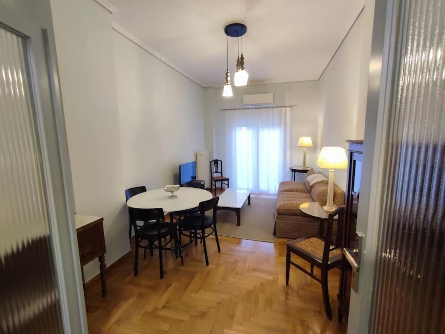 Volos Center, St Nicholas Square, Xenios Екстериор снимка